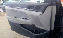 Load image into Gallery viewer, RADIATOR FAN ASSEMBLY Elantra 2017 17 2018 18 2019 19 2020 20 - CTL316774