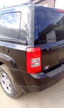Load image into Gallery viewer, REAR WIPER MOTOR Dodge Caliber Jeep Compass Patriot 2007-2017 - CTL325146