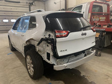 Load image into Gallery viewer, WINDSHIELD WASHER FLUID RESERVOIR BOTTLE Cherokee 2014-2018 - DG78958