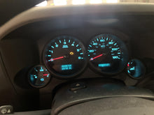 Load image into Gallery viewer, RADIATOR Silverado 1500 Pickup Sierra 1500 Pickup 05-13 AT - DG79642