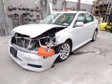 Load image into Gallery viewer, AC COMPRESSOR Subaru Legacy 2010 10 2011 11 2012 12 2.5L 4cyl - DG95943