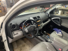Load image into Gallery viewer, AC CONDENSOR Toyota Rav4 06 07 08 09 10 11 12 - DG101855