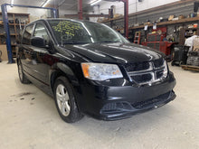 Load image into Gallery viewer, AC A/C AIR CONDITIONING COMPRESSOR Town & Country Caravan Ram Van 11-19 - DG105976