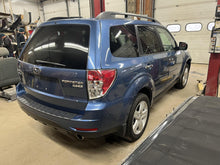 Load image into Gallery viewer, AC COMPRESSOR Subaru Impreza Forester 2008 08 2009 09 2010 10 2011 11 - DG122081