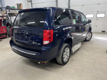 Load image into Gallery viewer, AC A/C AIR CONDITIONING COMPRESSOR Town & Country Caravan Ram Van 11-17 - DG124859