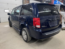 Load image into Gallery viewer, AC A/C AIR CONDITIONING COMPRESSOR Town & Country Caravan Ram Van 11-17 - DG124859