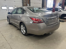 Load image into Gallery viewer, AC A/C AIR CONDITIONING COMPRESSOR Altima 13 14 15 16 17 - DG125687