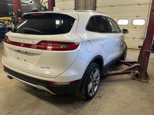 Load image into Gallery viewer, Tail Lamp Light Lincoln MKC 2015 - DG128379