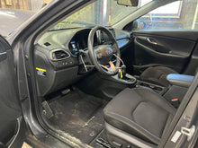 Load image into Gallery viewer, AC Compressor Hyundai Elantra 2018 - DG127594