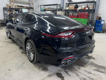 Load image into Gallery viewer, AC Compressor Kia Stinger 2018 - DG130159