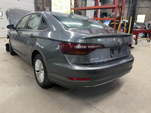 Load image into Gallery viewer, AC Compressor Volkswagen Jetta 2019 - DG131268