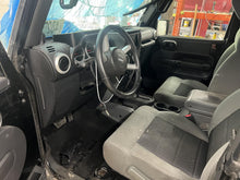 Load image into Gallery viewer, AC A/C AIR CONDITIONING COMPRESSOR Wrangler 07 08 09 10 11 - DG133792