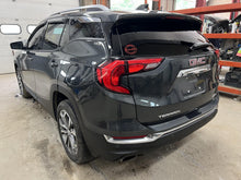 Load image into Gallery viewer, AC Compressor GMC Terrain 2018 - DG133337