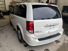 Load image into Gallery viewer, AC A/C AIR CONDITIONING COMPRESSOR Town & Country Caravan Ram Van 11-19 - DG138176