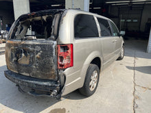 Load image into Gallery viewer, AC A/C AIR CONDITIONING COMPRESSOR Town & Country Caravan 08-10 - DG137683