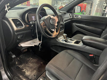 Load image into Gallery viewer, AC Compressor GRAND CHEROKEE 2016 - DG138609
