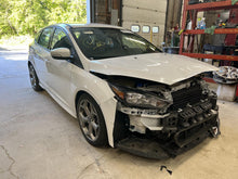 Load image into Gallery viewer, AC Compressor Ford Focus 2016 - DG140381