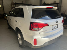 Load image into Gallery viewer, AC A/C AIR CONDITIONING COMPRESSOR Santa Fe Sorento 2012-2019 - DG142192