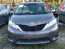 Load image into Gallery viewer, RADIO Toyota Sienna 2011 11 2012 12 2013 13 2014 14 - MM928378