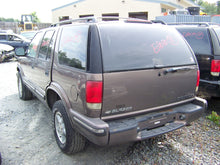 Load image into Gallery viewer, PARKLAMP Blazer S10 S15 Sonoma 1998 98 1999 99 00 01 02 03 04 05 Right - NW81528