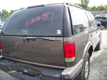 Load image into Gallery viewer, PARKLAMP Blazer S10 S15 Sonoma 1998 98 1999 99 00 01 02 03 04 05 Right - NW81528