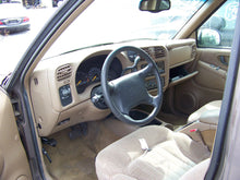 Load image into Gallery viewer, PARKLAMP Blazer S10 S15 Sonoma 1998 98 1999 99 00 01 02 03 04 05 Right - NW81528