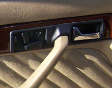 Load image into Gallery viewer, Park Lamp Light MERCEDES 300E 1990 - NW83239