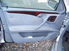 Load image into Gallery viewer, Amplifier Mercedes E320 E430 E55 2000 00 01 02 - NW138694