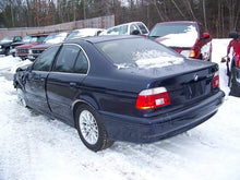 Load image into Gallery viewer, IN DASH CD PLAYER BMW 525i 540i X5 99 00 01 02 03 04 - NW136458