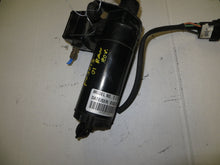 Load image into Gallery viewer, CONDESNER FAN ASSEMBLY Range Rover 95 96 97 98 99 - 02 - NW64441