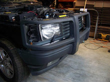 Load image into Gallery viewer, CONDESNER FAN ASSEMBLY Range Rover 95 96 97 98 99 - 02 - NW64441