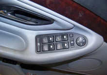 Load image into Gallery viewer, Xenon Headlamp aim control module BMW 540i 750i 525i 530i 97 98 99 00 01 - 06 - NW30109