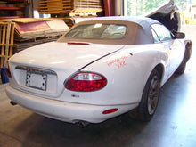 Load image into Gallery viewer, TRANSMISSION COMPUTER Jaguar XK8 2001 01 2002 02 - NW33314