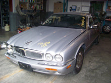 Load image into Gallery viewer, WHEEL XJ8 1998 98 99 00 01 02 03 16x7 Alloy 7 Spoke - NW199534