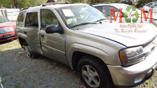 Load image into Gallery viewer, HEADLIGHT LAMP ASSEMBLY Trailblazer Trailblazer Ext 02-09 Right - MM1086560