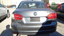 Load image into Gallery viewer, FRONT TEMPERATURE CONTROLS Volkswagen Jetta 11 12 13 14 Manual - MM1170559