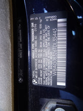 Load image into Gallery viewer, RADIATOR FAN ASSEMBLY BMW 750i 740i 1996 96 1997 97 - NW63773