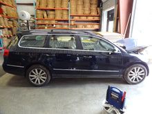 Load image into Gallery viewer, HEADLIGHT LAMP ASSEMBLY Volkswagen Passat 06 07 08 09 Right - NW103738