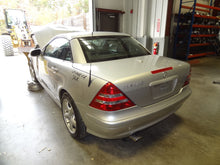 Load image into Gallery viewer, SPEEDOMETER CLUSTER 230 SLK SLK230 SLK32 SLK320 01 02 03 04 - NW161514
