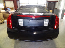 Load image into Gallery viewer, RADIATOR Cadillac CTS 2004 04 2005 05 2006 06 AT - NW131570