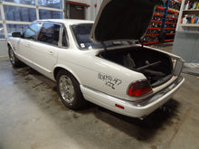 Load image into Gallery viewer, Radio Antenna Jaguar XJ6 1997 - NW7775