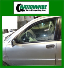 Load image into Gallery viewer, SIDE MARKER LIGHT V40 V70 S70 2000 00 01 02 2003 03 2004 04 - NW83749