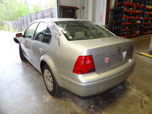 Load image into Gallery viewer, FRONT DOOR GLASS Golf Jetta 99 00 01 02 03 - 08 Right - NW75756