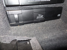 Load image into Gallery viewer, FOG LIGHT Jaguar XJ8 1998 98 1999 99 00 01 02 03 - NW82792