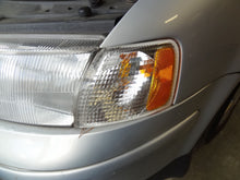 Load image into Gallery viewer, HEADLIGHT LAMP ASSEMBLY Volkswagen Passat 98 99 00 01 Left - NW103708