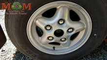 Load image into Gallery viewer, AC COMPRESSOR Land Rover Discovery 94 95 96 97 98 99 - MM1466307