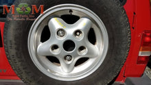 Load image into Gallery viewer, AC COMPRESSOR Land Rover Discovery 94 95 96 97 98 99 - MM1466307