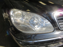 Load image into Gallery viewer, Radio S430 S500 S600 S55 CL500 2002 02 2003 03 2004 04 AM FM CD Nav - NW139082