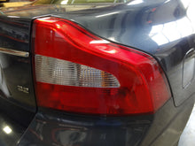 Load image into Gallery viewer, AM FM 6 CD PLAYER Volvo C70 S80 V70 XC70 07 08 09 10 - NW140601