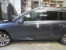 Load image into Gallery viewer, Front Spindle Knuckle MERCEDES GL-CLASS 2013 - NW166648